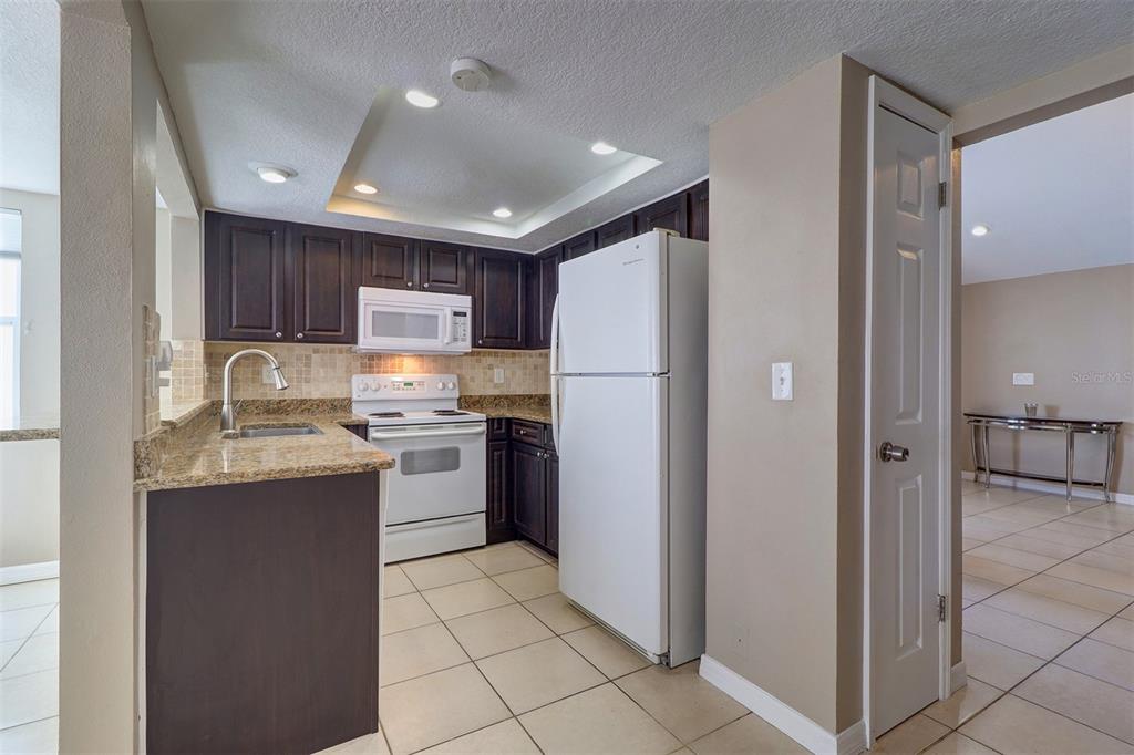 4451 TIDAL POND RD — photo 10