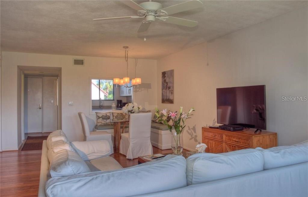 1622 STICKNEY POINT RD #22-202 — photo 6