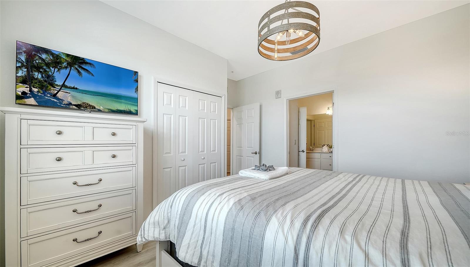 18114 GAWTHROP DR #308 — photo 27
