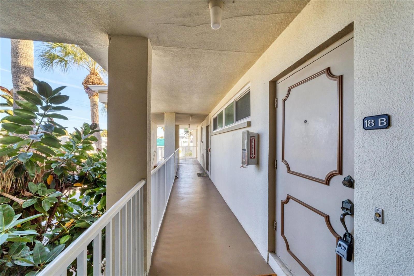 500 S WASHINGTON DR #18B — photo 3
