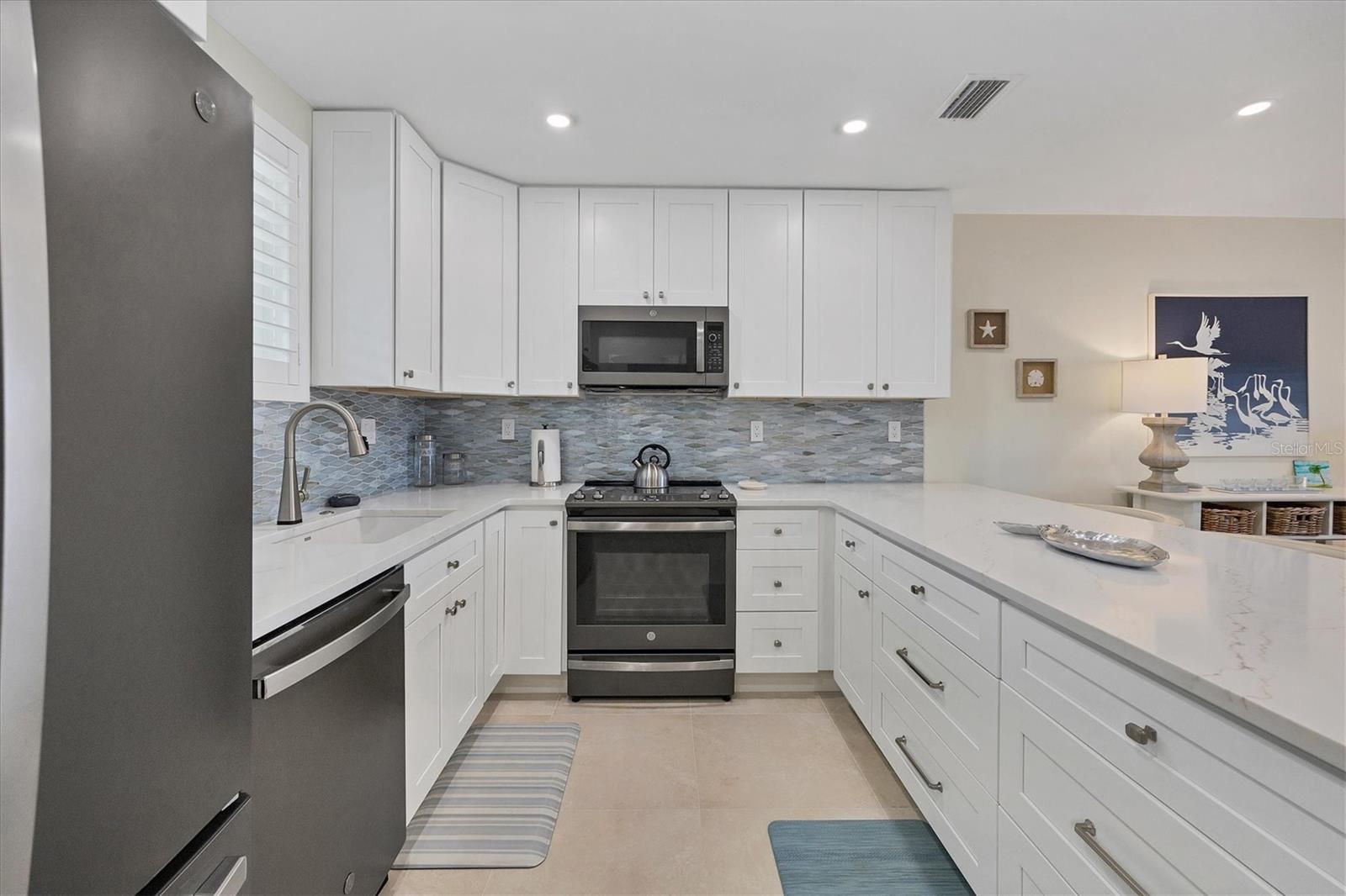500 S WASHINGTON DR #6B — photo 8
