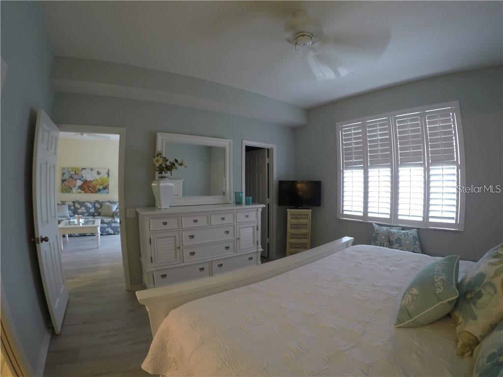 4270 CASTLEBRIDGE LN #1714B1 — photo 8