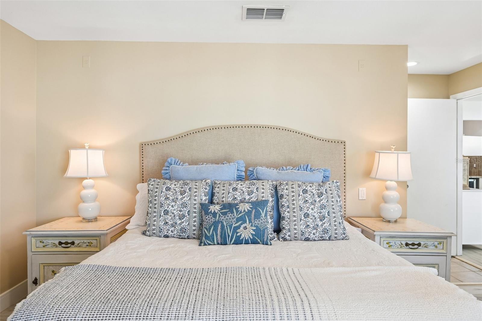 6570 MANASOTA KEY RD — photo 32