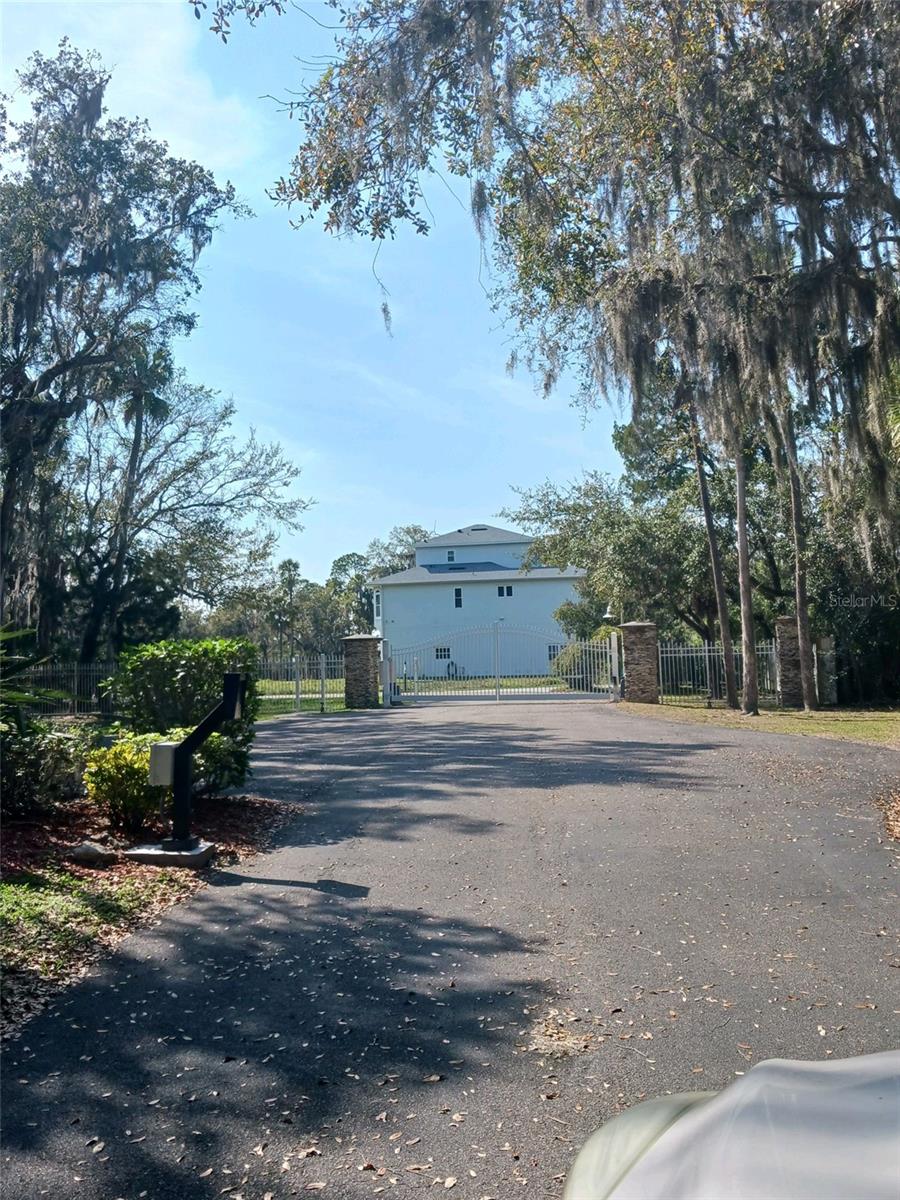 5353 TROPICAL WOODS CT — photo 5