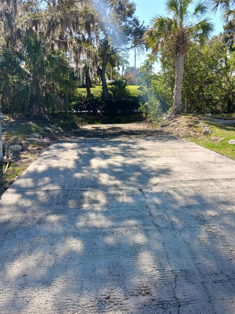 5353 TROPICAL WOODS CT — photo 4