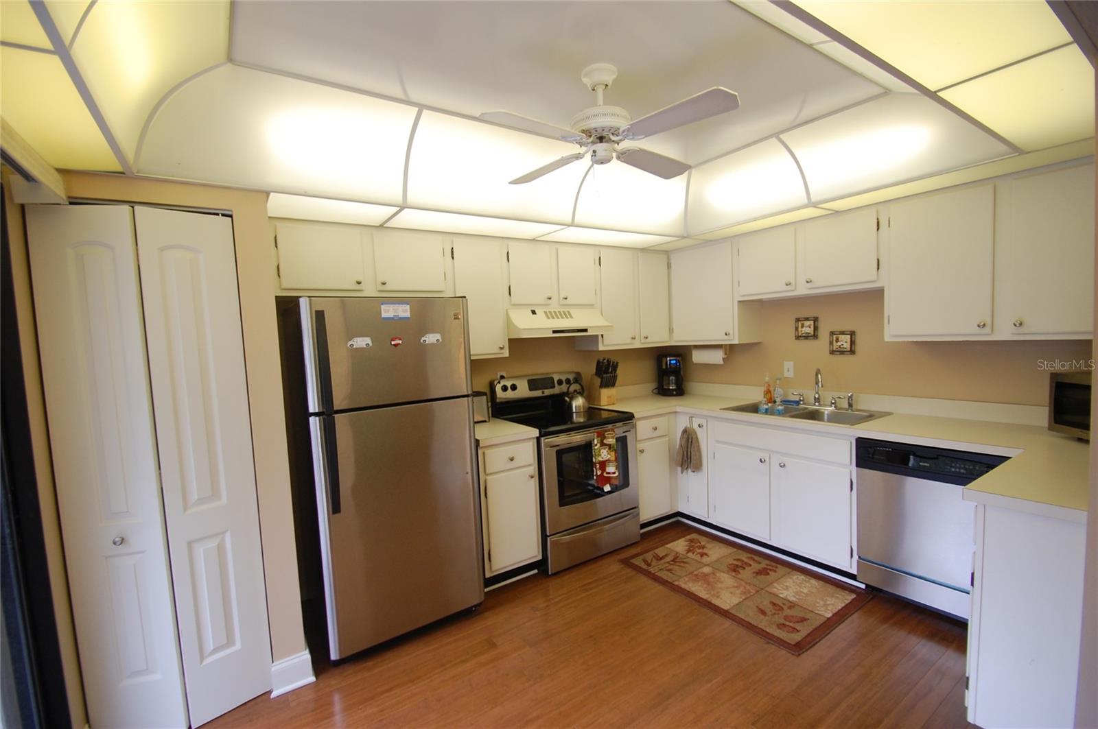 1637 BROOKHOUSE CT #BR243 — photo 3
