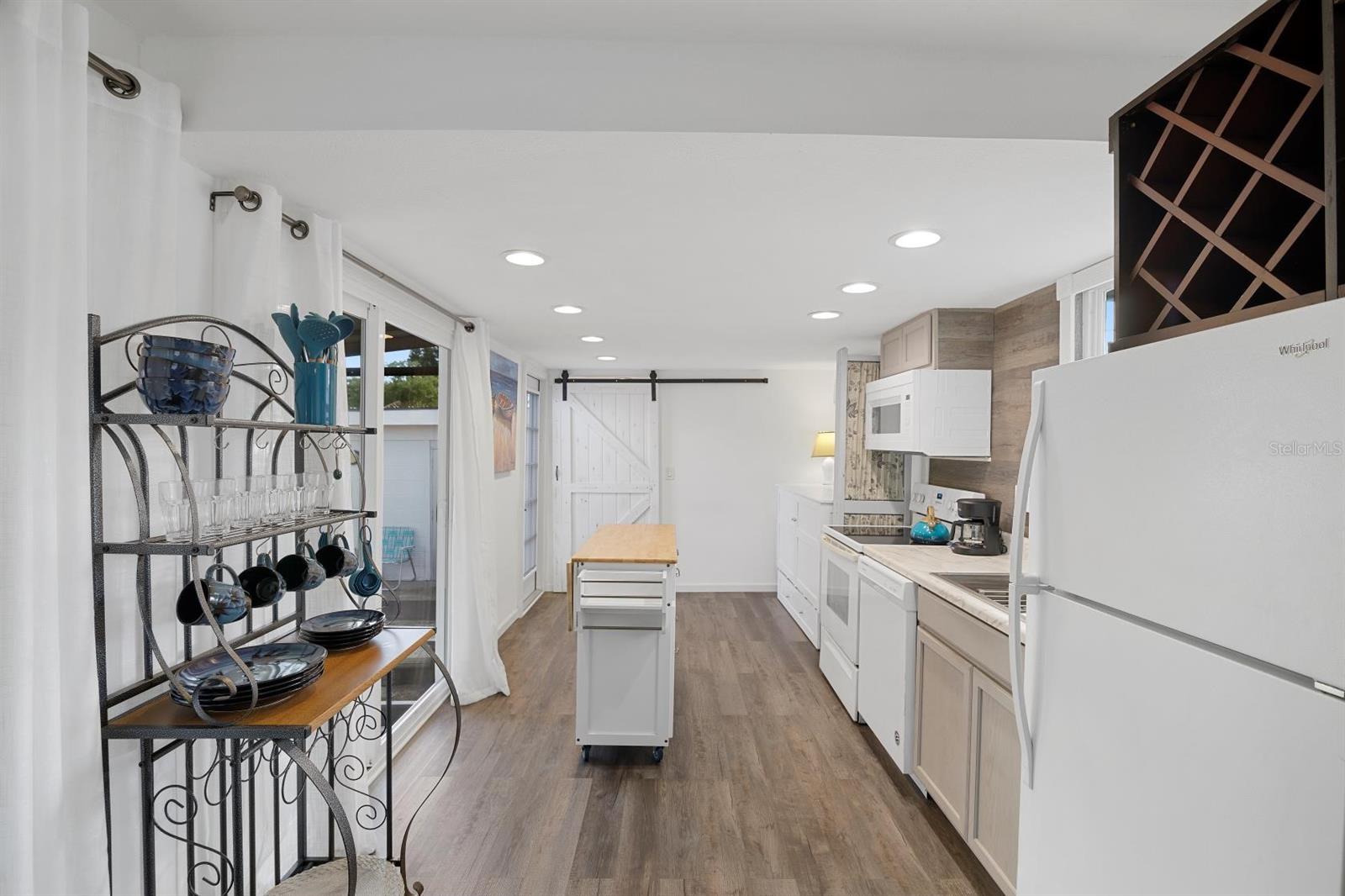 Home in HOLIDAY — photo 10