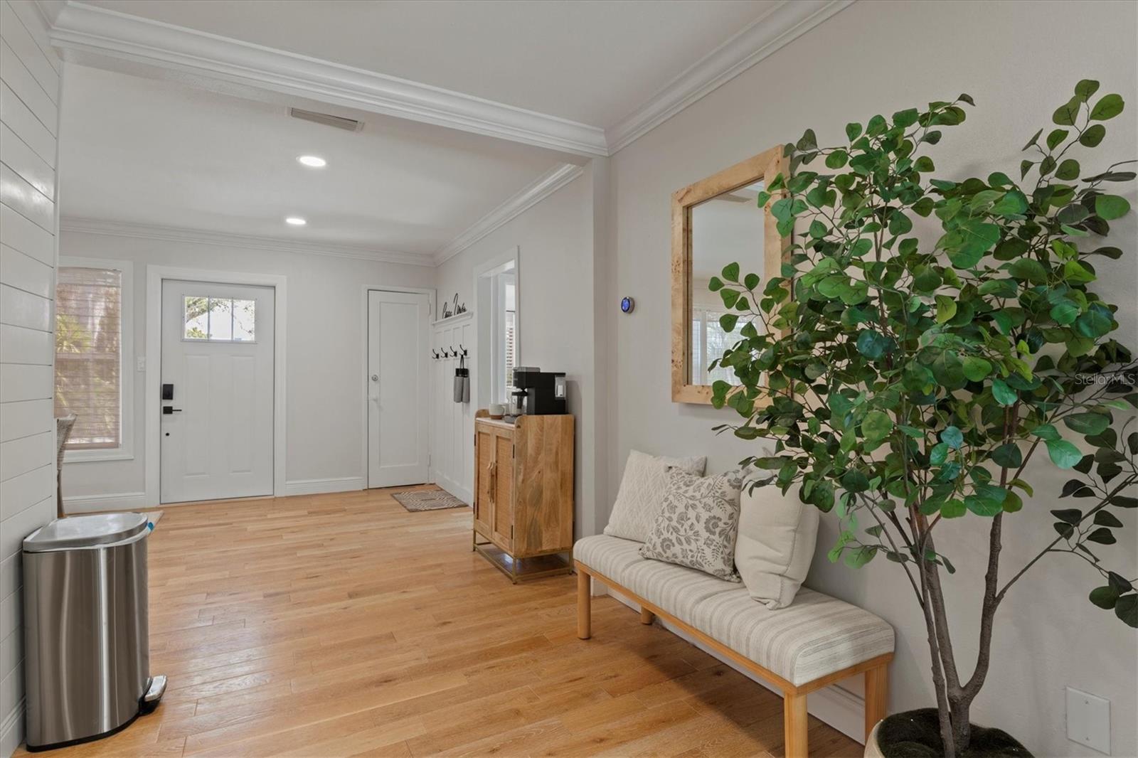 326 S LIME AVE — photo 13