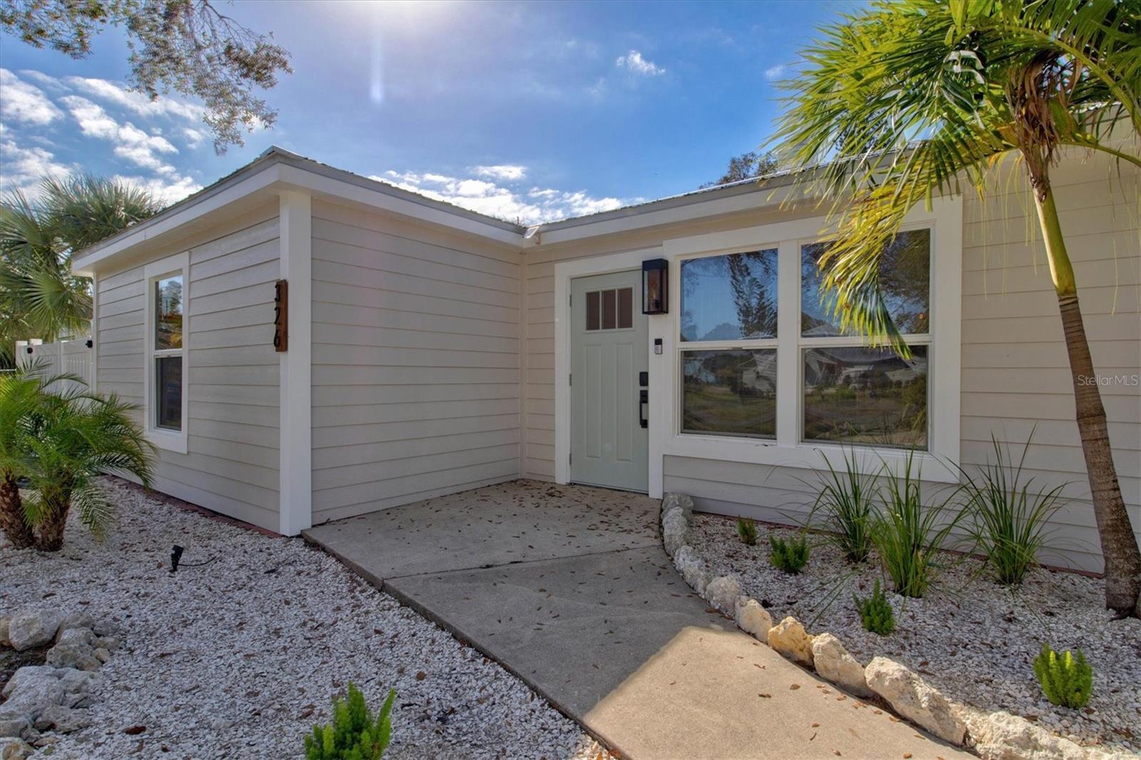 326 S LIME AVE — photo 44