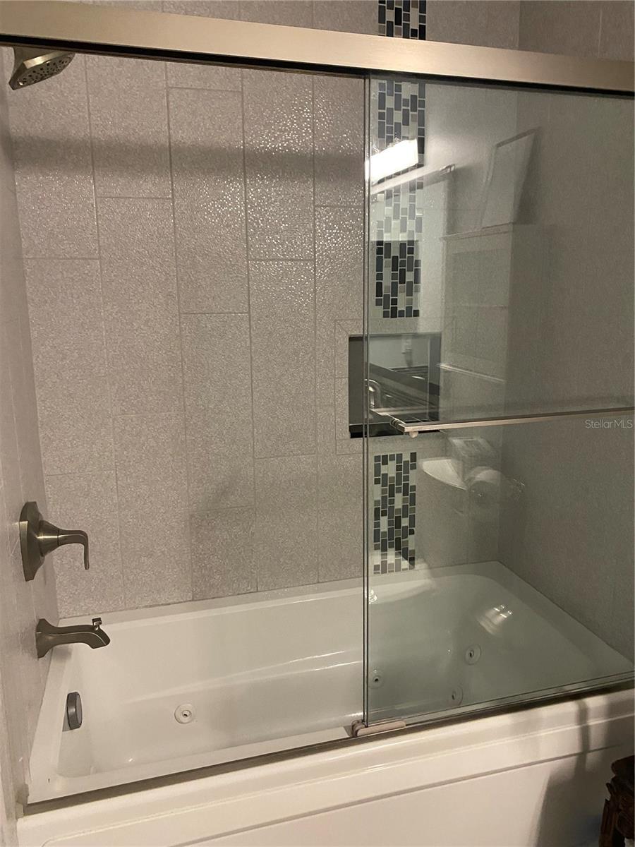1010 VILLAGIO CIR #106 — photo 9