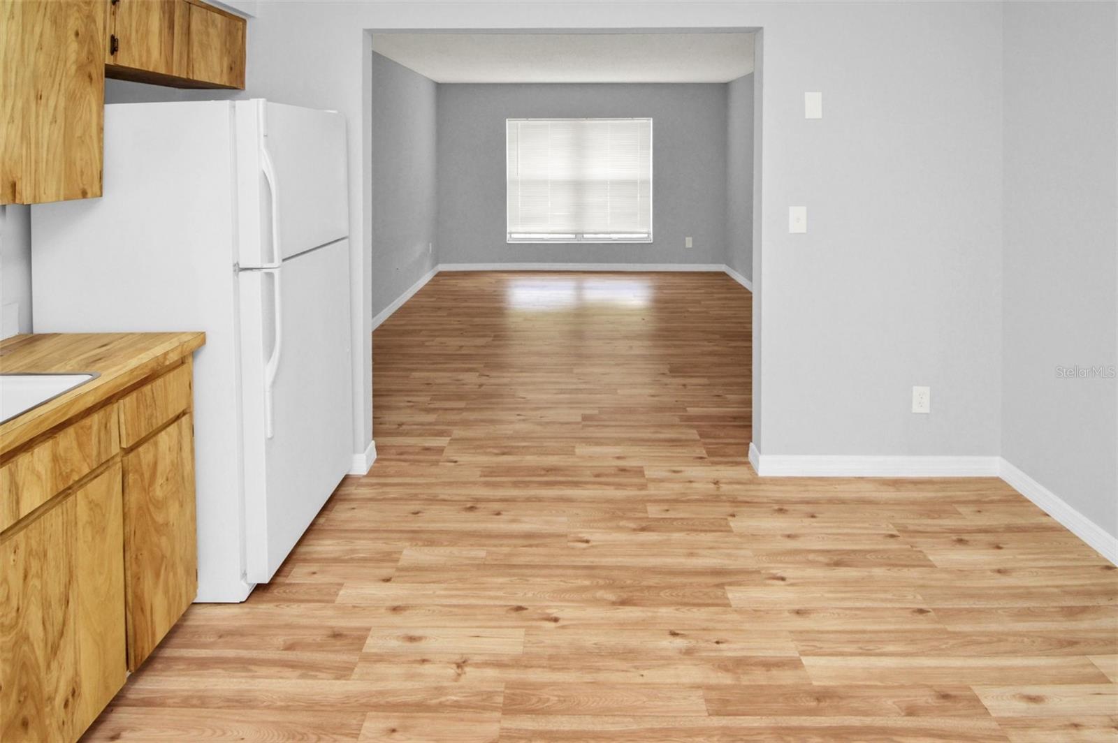 7450 35TH ST N #1604 — photo 3