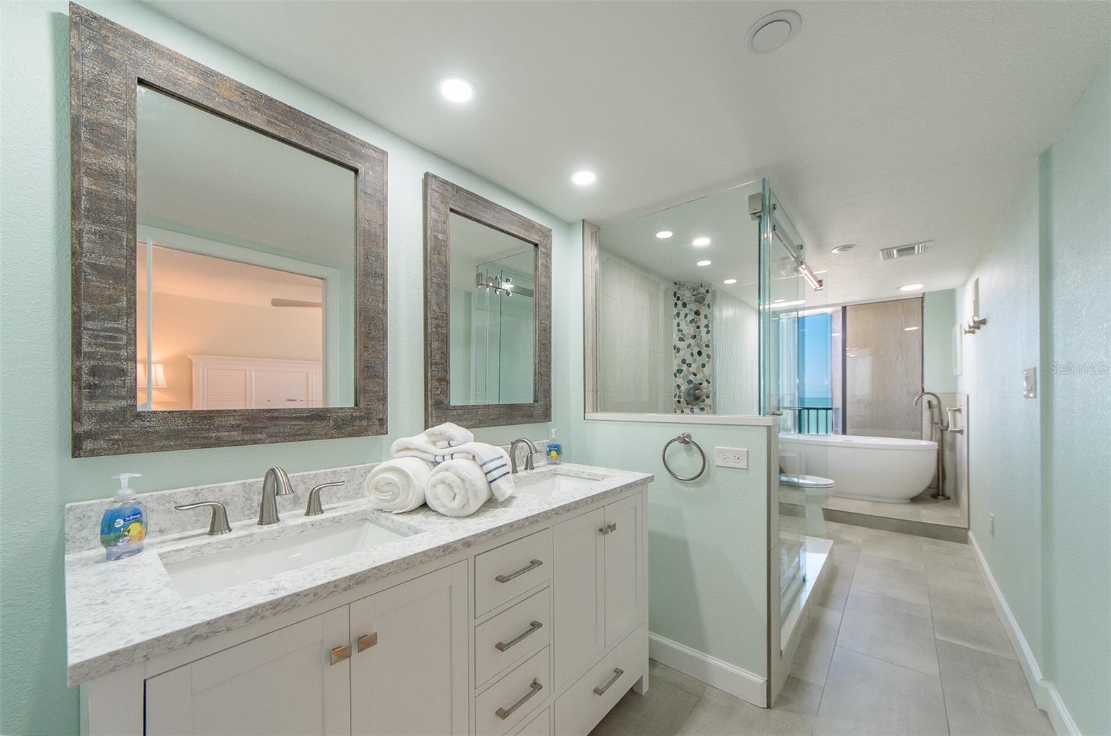 1290 GULF BLVD #907 — photo 18