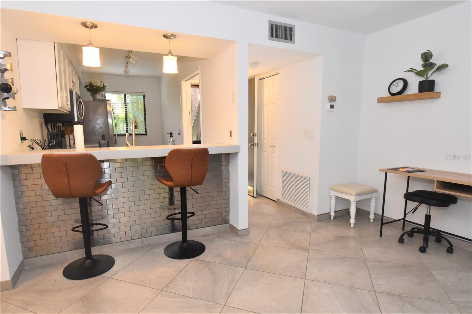 1716 GLENHOUSE DR #GL323 — photo 4