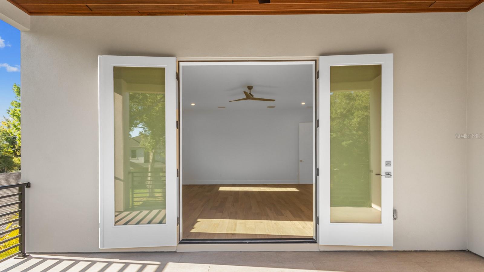2608 N RIDGEWOOD AVE — photo 17