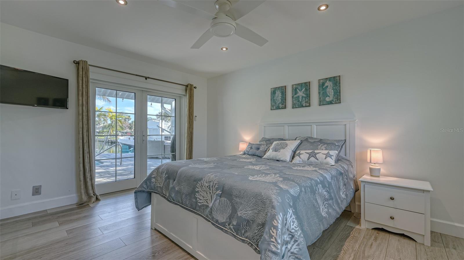 500 SCHOONER LN — photo 12