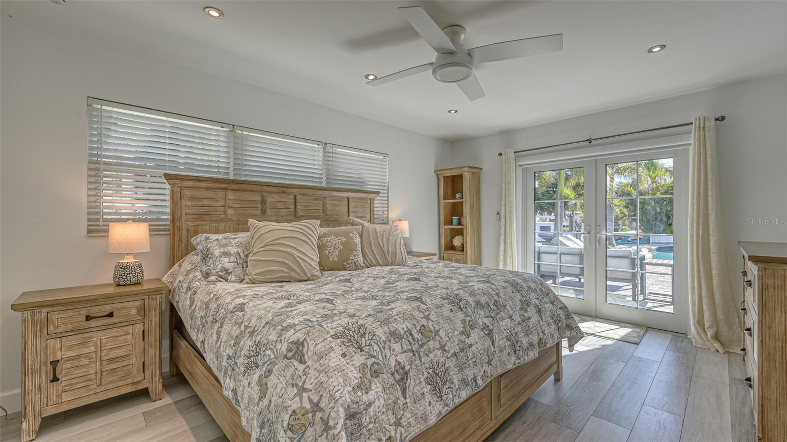 500 SCHOONER LN — photo 9