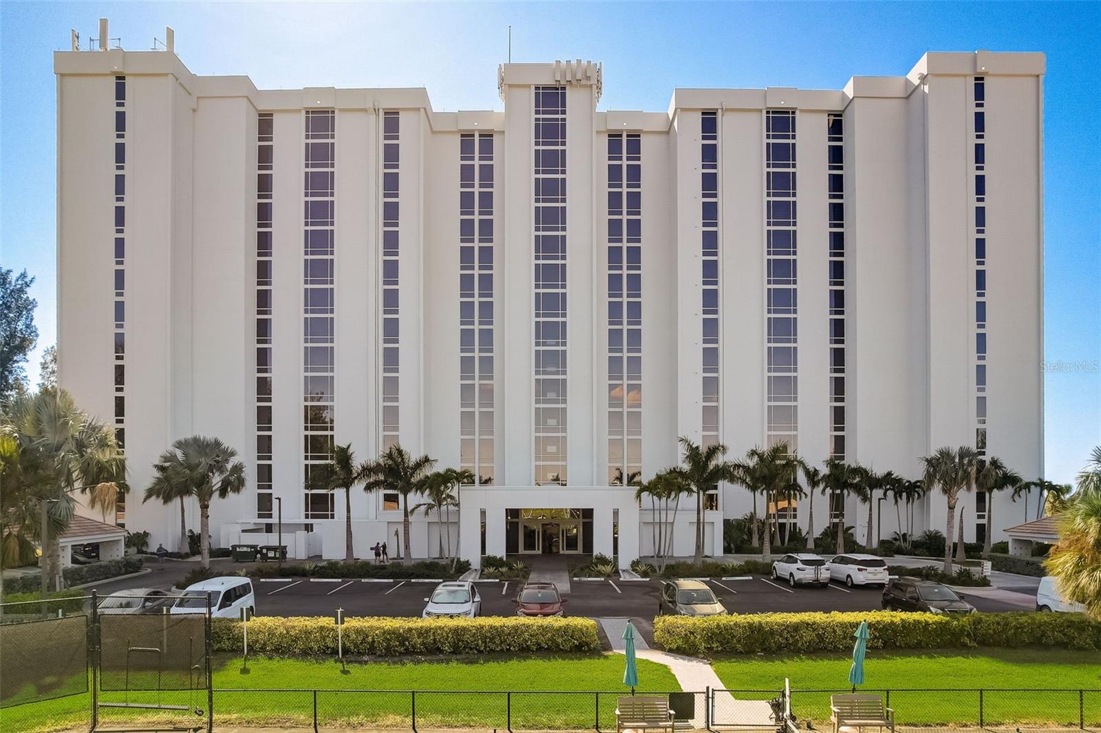 2425 GULF OF MEXICO DR #14B — photo 31