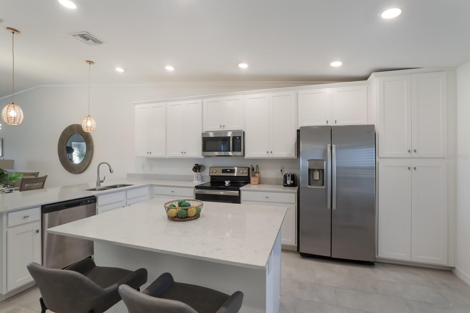 5721 PALMER CIR #201 — photo 5