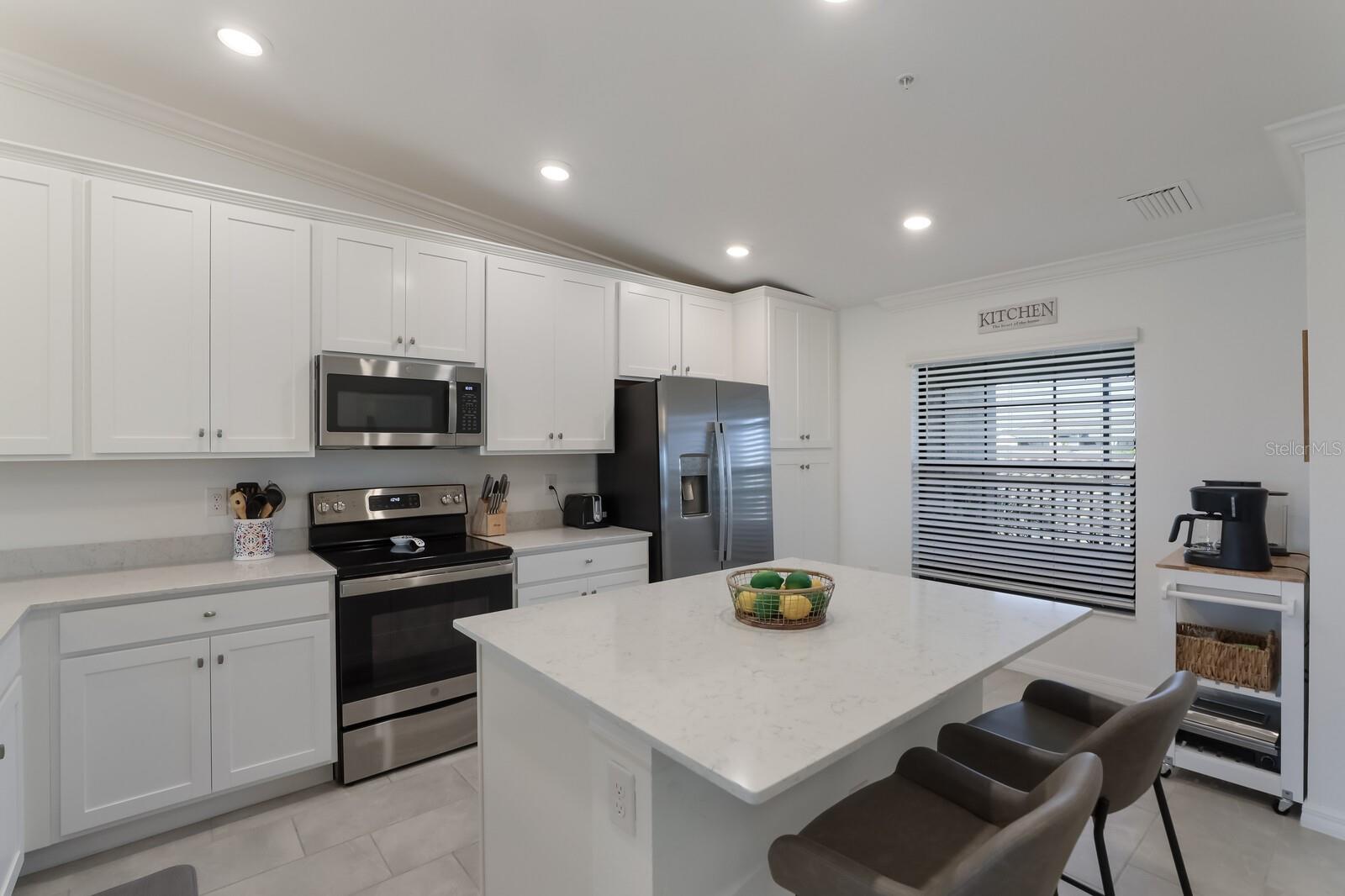 5721 PALMER CIR #201 — photo 6