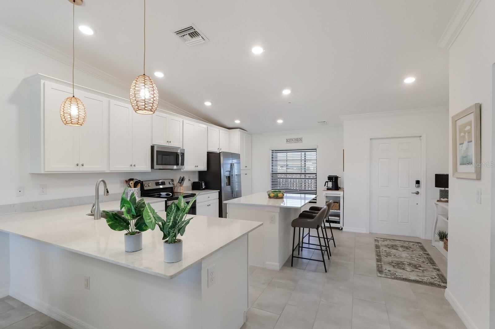 5721 PALMER CIR #201 — photo 7