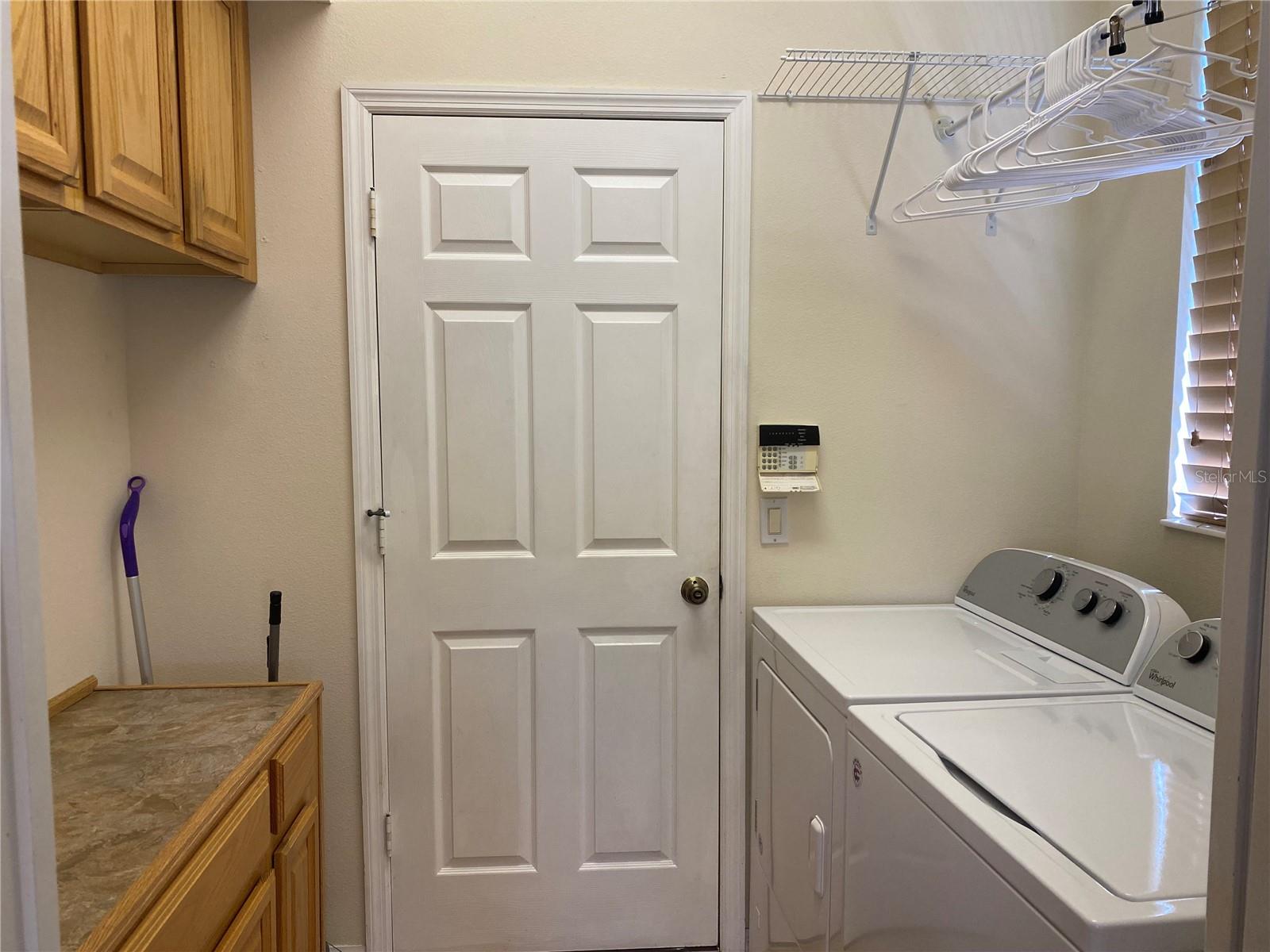 6372 ROOKERY CIR — photo 23