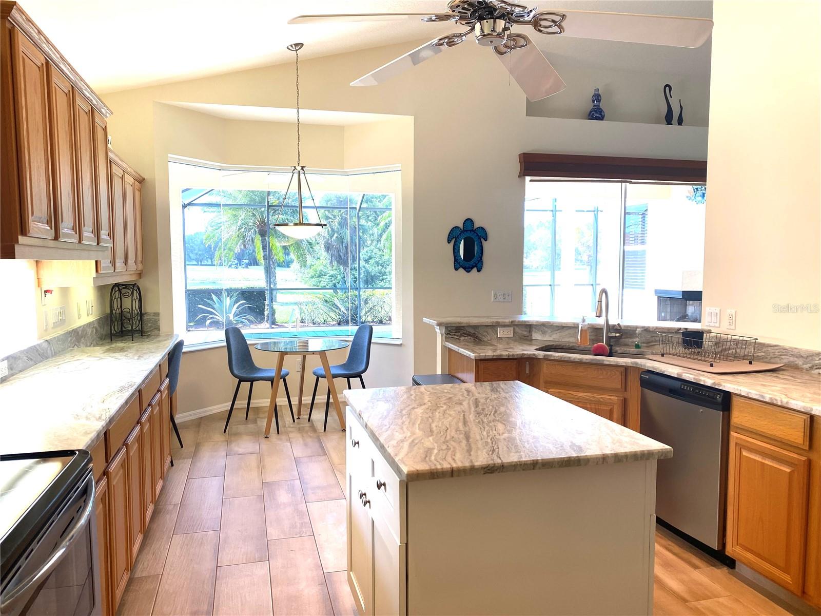 6372 ROOKERY CIR — photo 17