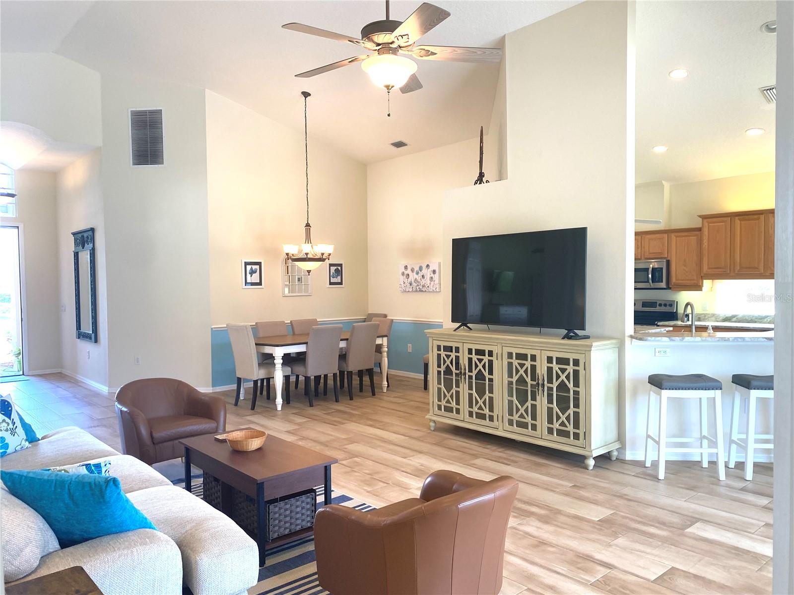 6372 ROOKERY CIR — photo 9