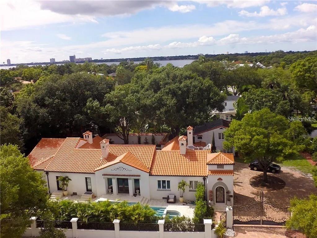 100 W DAVIS BLVD — photo 39