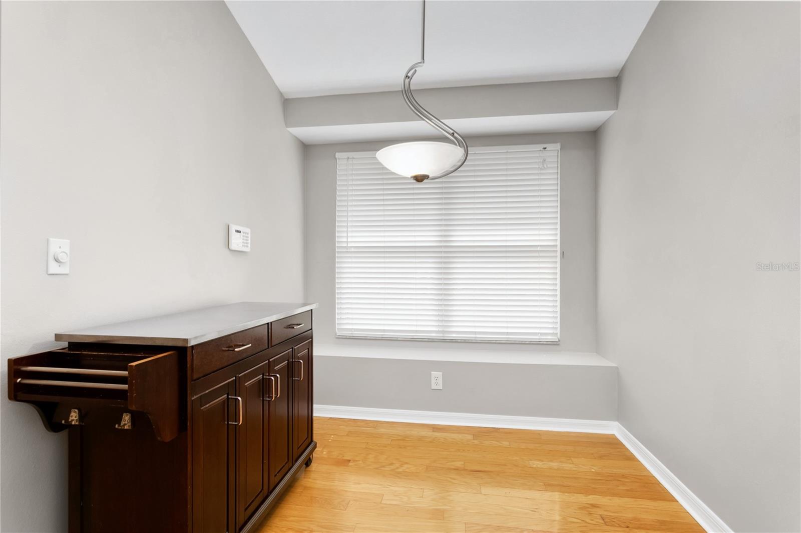 11933 DERBYSHIRE DR — photo 14