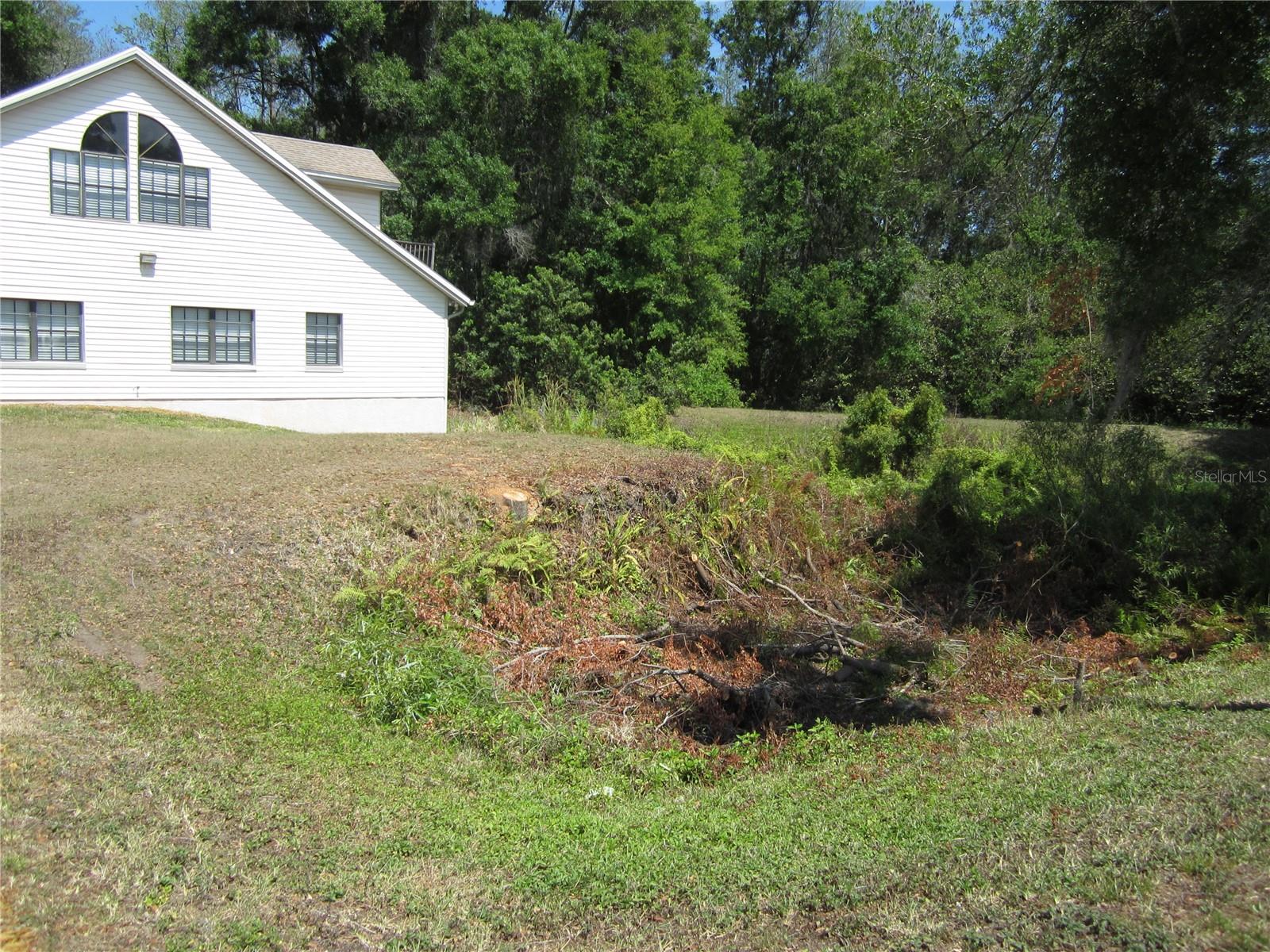 209 CRYSTAL GROVE BLVD — photo 3