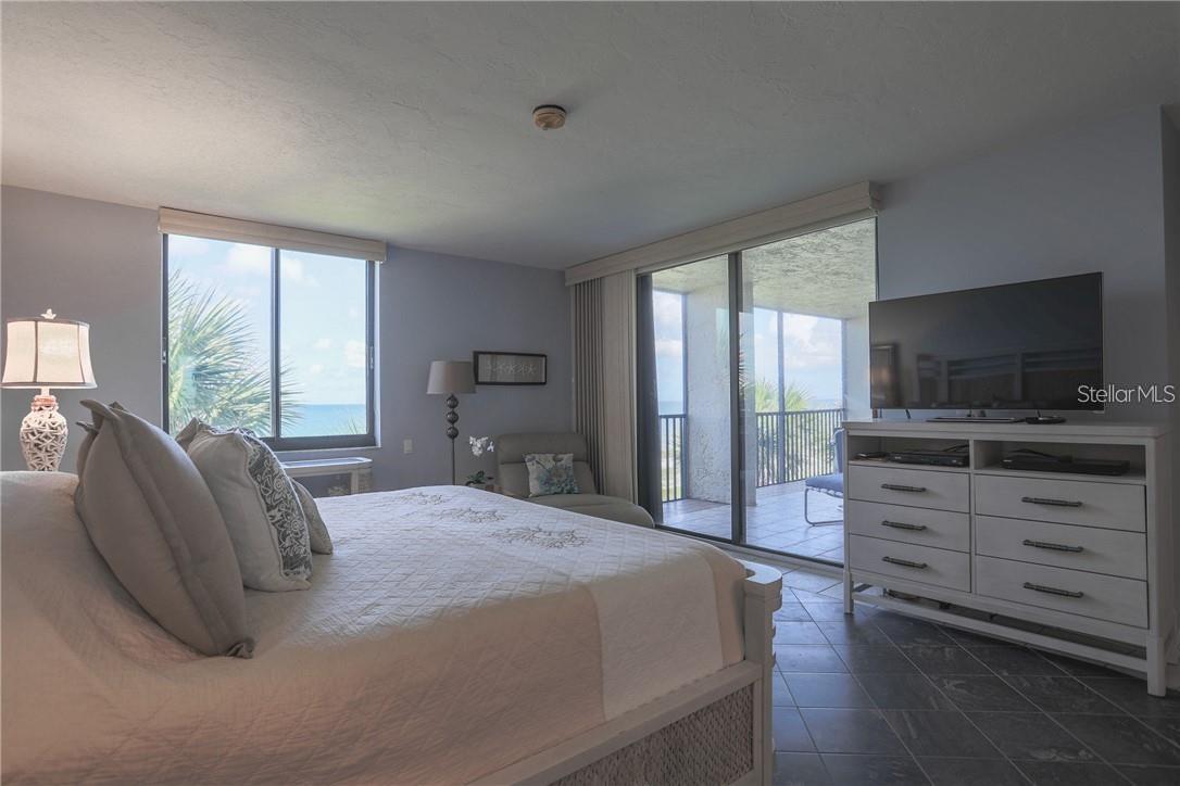1925 GULF OF MEXICO DR #309 — photo 15