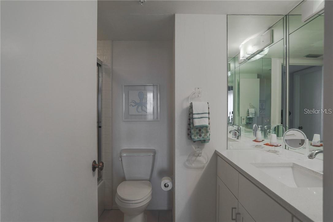 1925 GULF OF MEXICO DR #309 — photo 22