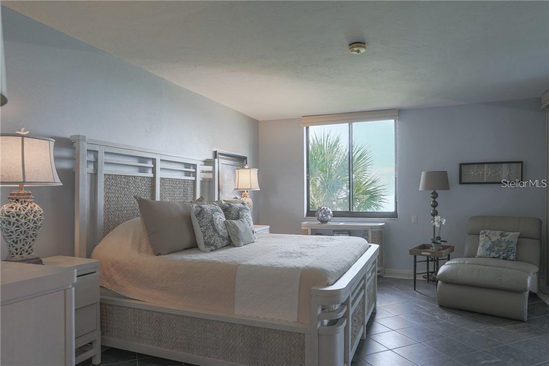 1925 GULF OF MEXICO DR #309 — photo 14