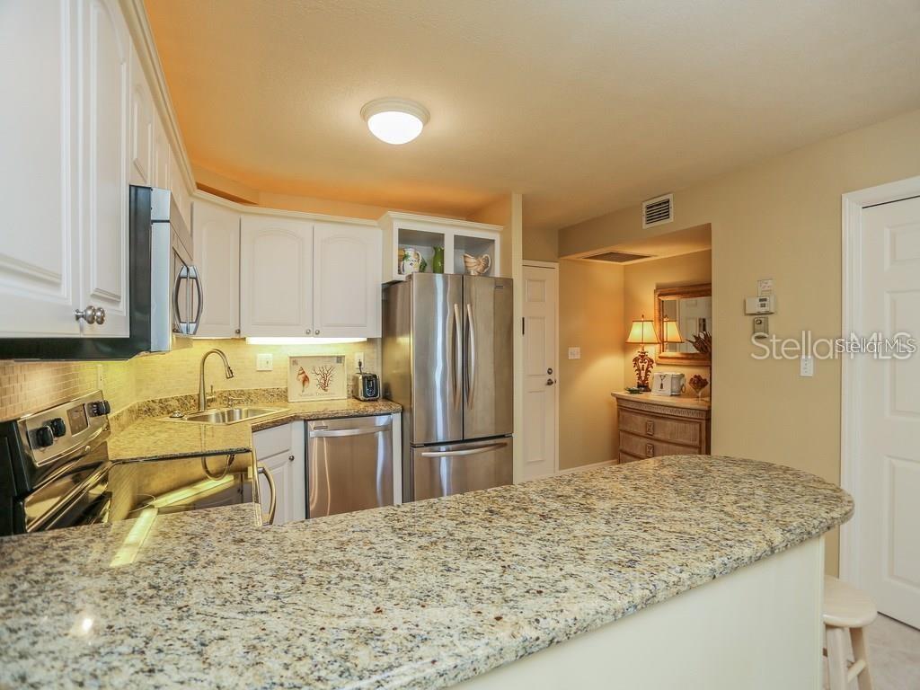 1050 LONGBOAT CLUB RD #502 — photo 7