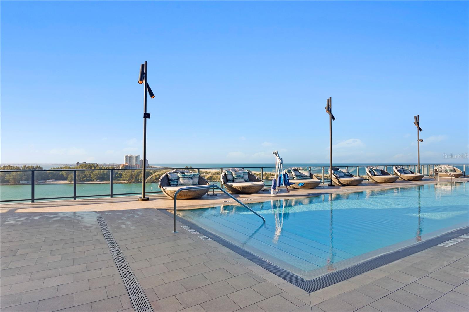 691 S GULFVIEW BLVD #1011 — photo 34