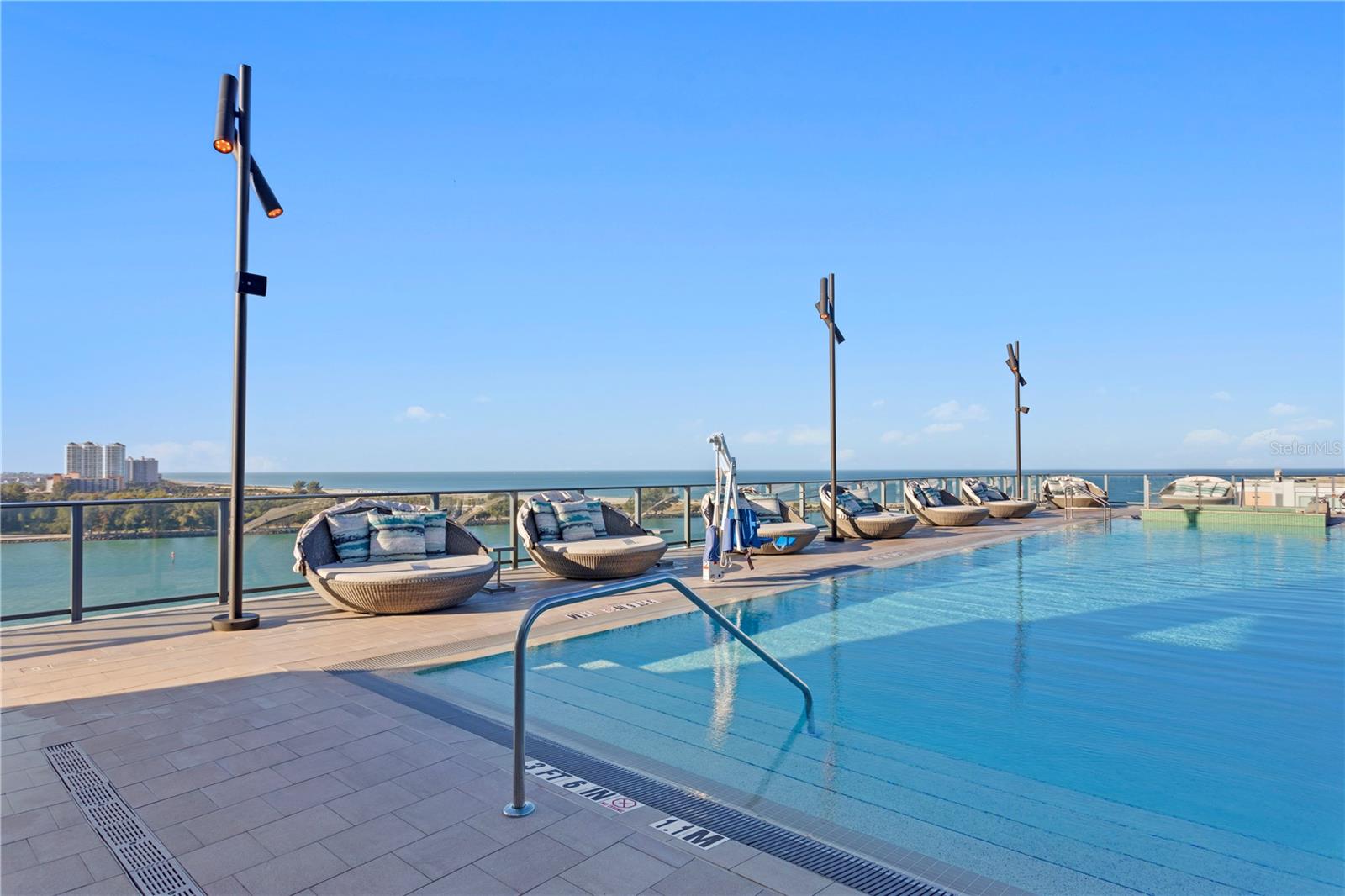 691 S GULFVIEW BLVD #1011 — photo 38