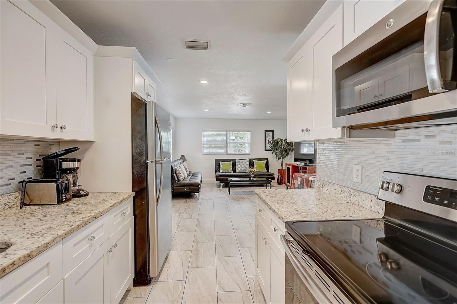626 S OSPREY AVE — photo 13