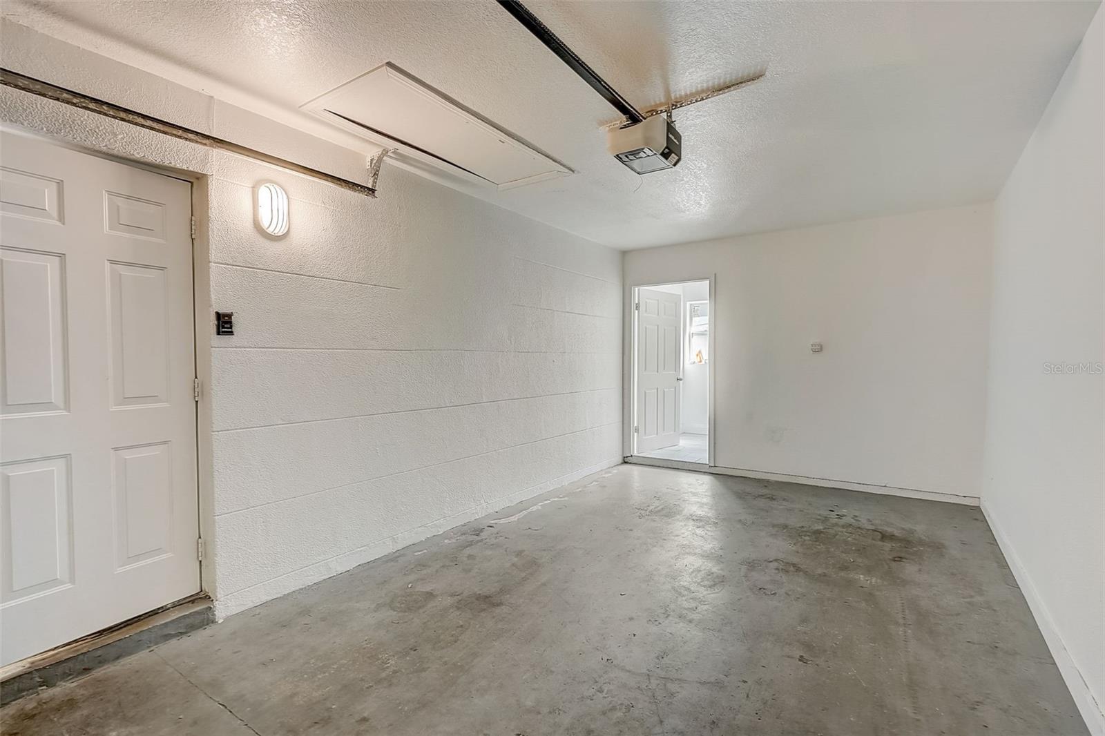 626 S OSPREY AVE — photo 20