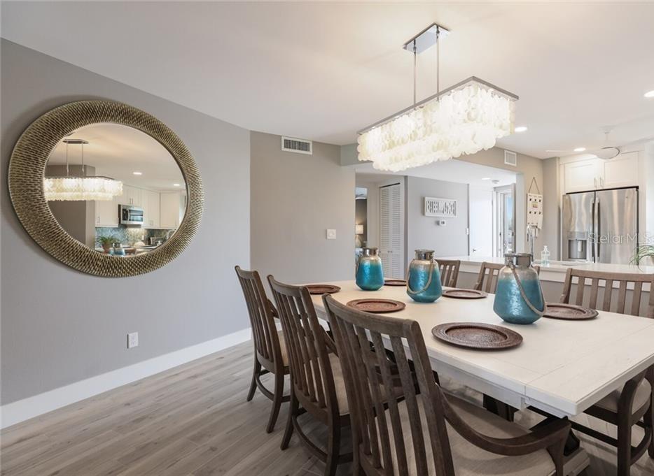2110 BENJAMIN FRANKLIN DR #503SEA — photo 5