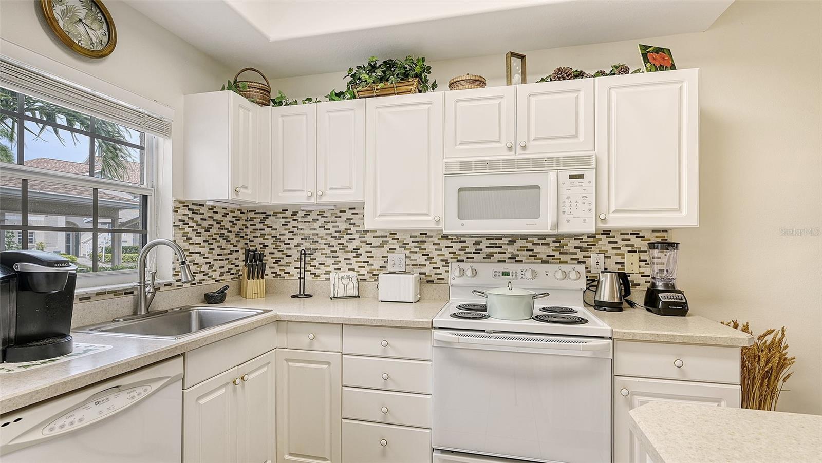 8350 WINGATE DR #913 — photo 16