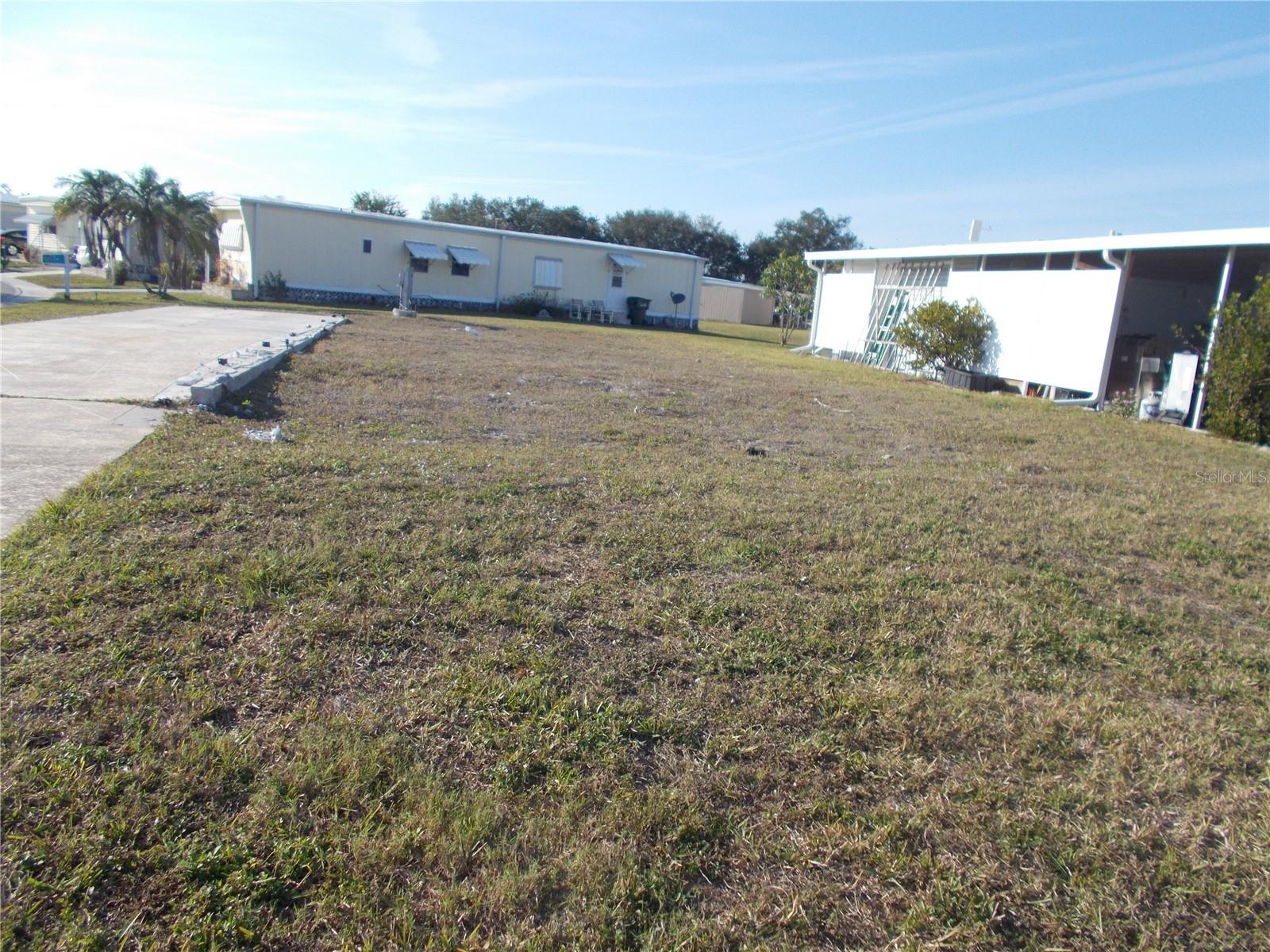 6581 CENTER LN — photo 6