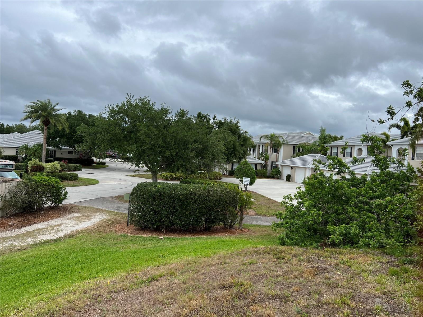 WOODBRIDGE DR — photo 8