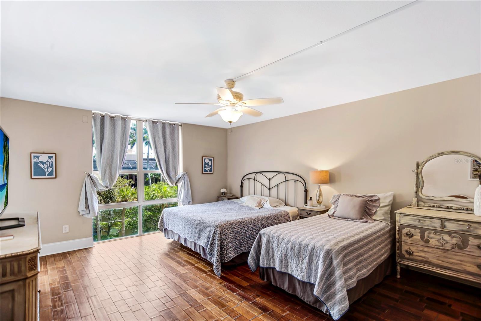 1212 BENJAMIN FRANKLIN DR #303 — photo 4