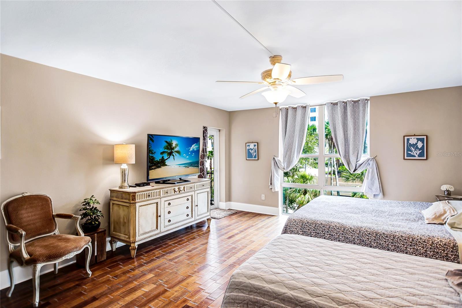 1212 BENJAMIN FRANKLIN DR #303 — photo 5