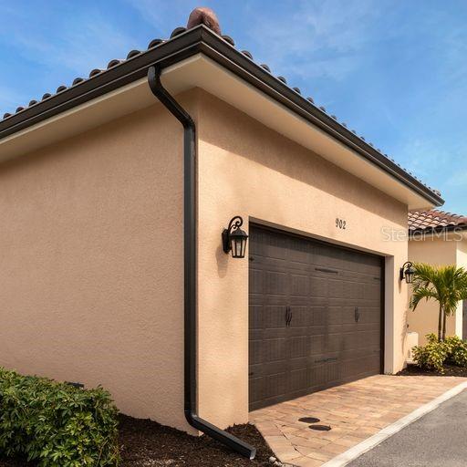 930 E VENICE AVE — photo 10