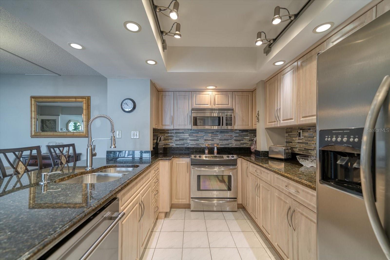 450 S GULFVIEW BLVD #907 — photo 8