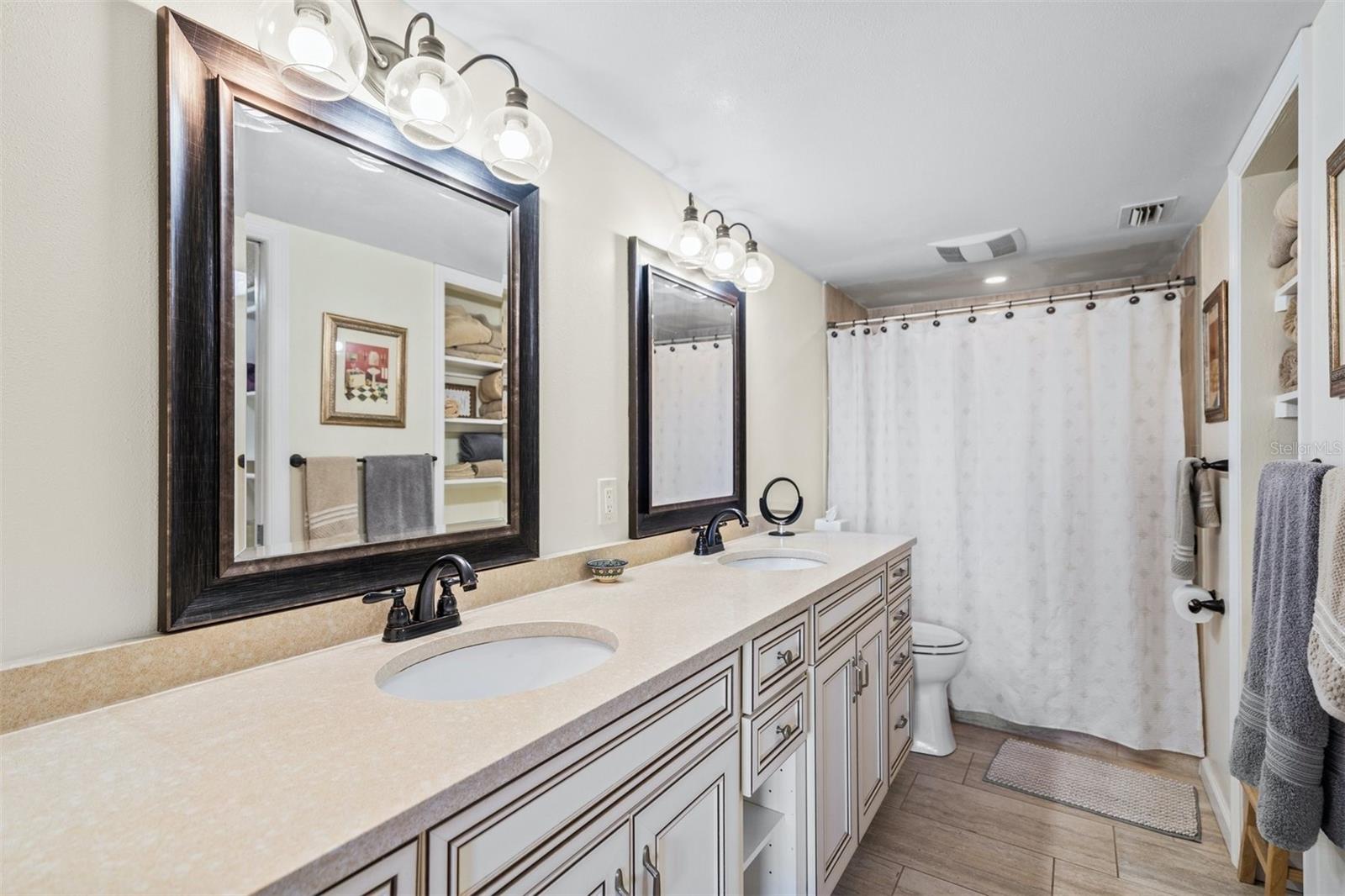 8770 MIDNIGHT PASS RD #302B — photo 20
