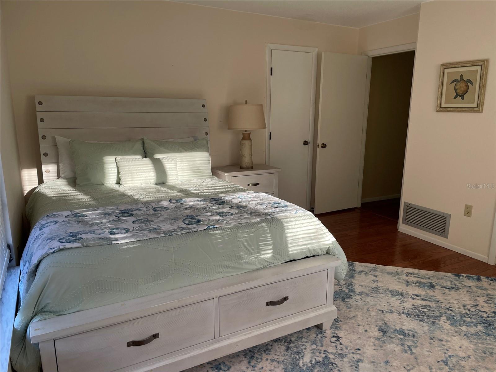 421 WATERSIDE LN — photo 30