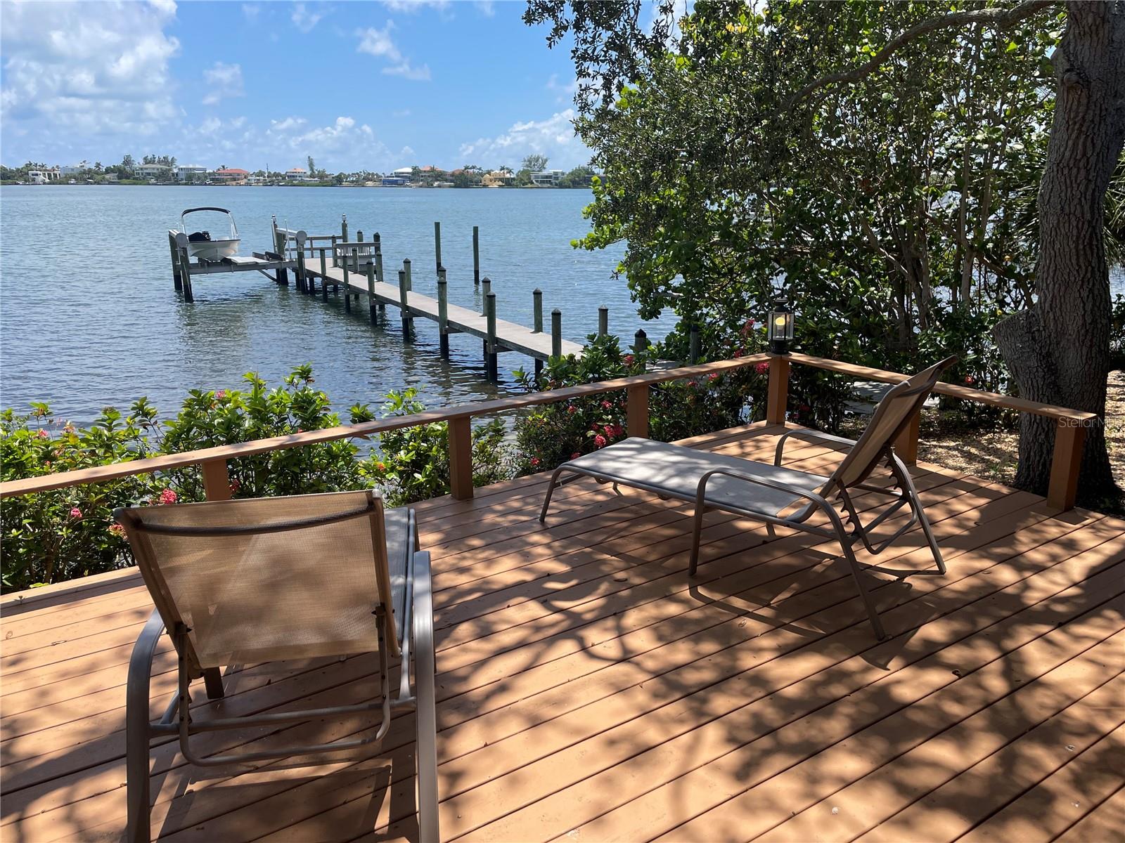 421 WATERSIDE LN — photo 3