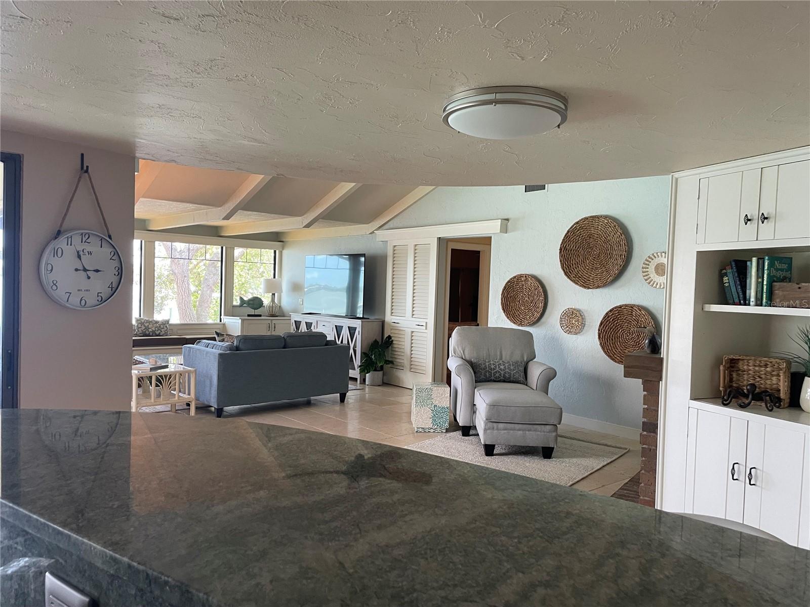 421 WATERSIDE LN — photo 12